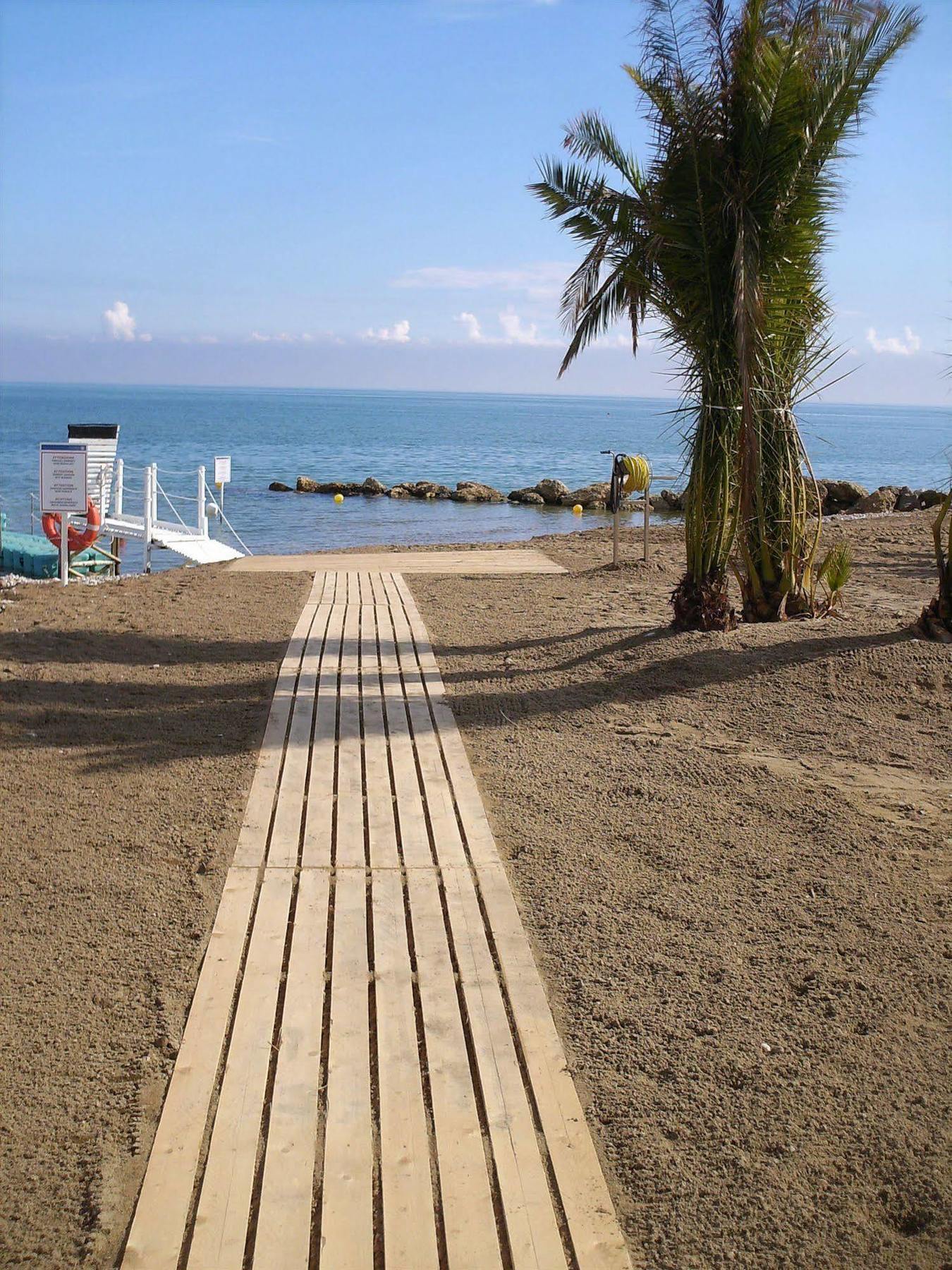 Centro Vacanze Poker Казальбордино Экстерьер фото